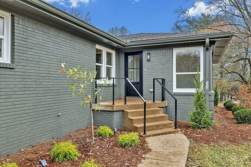 5315 Anchorage Dr, Nashville, TN 37220