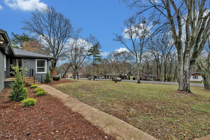 5315 Anchorage Dr, Nashville, TN 37220