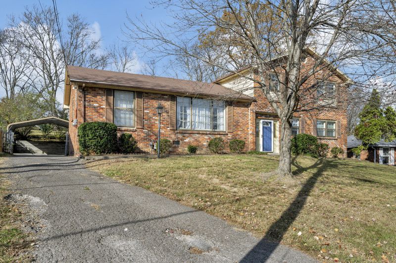 4927 Sherman Oaks Dr, Nashville, TN 37211