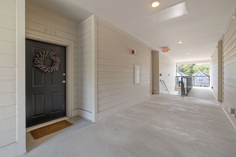 7483 Highway 70 S #301, Nashville, TN 37221