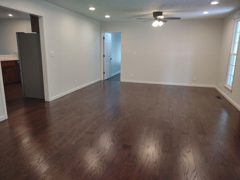 5317 New Chapel Rd, Springfield, TN 37172