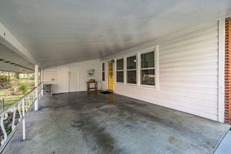 466 Sunliner Dr, Nashville, TN 37209