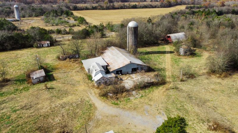 2872 Armstrong Valley Rd, Murfreesboro, TN 37128