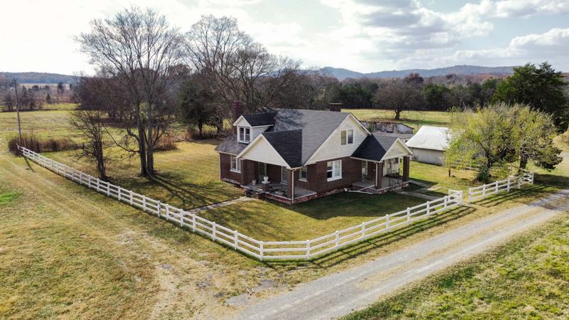 2872 Armstrong Valley Rd, Murfreesboro, TN 37128