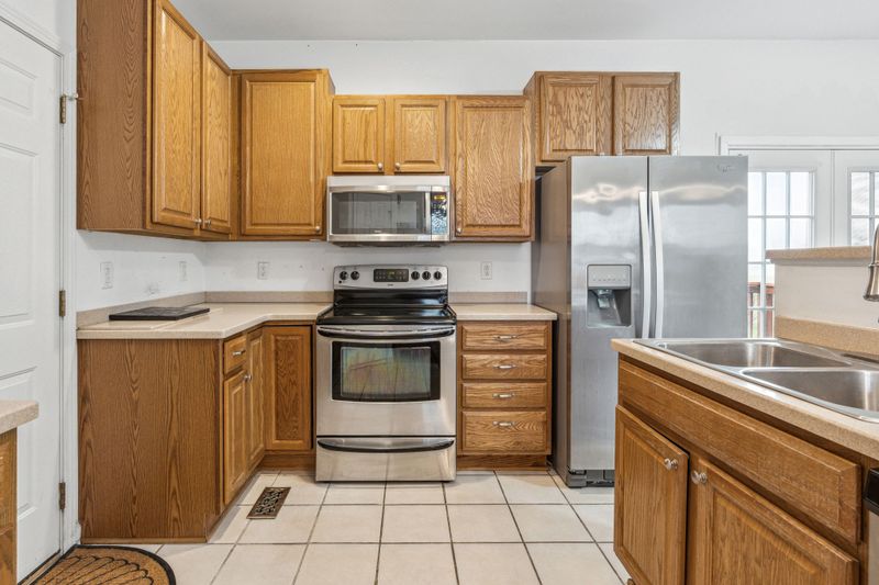 2943 Woods Rd, Springfield, TN 37172