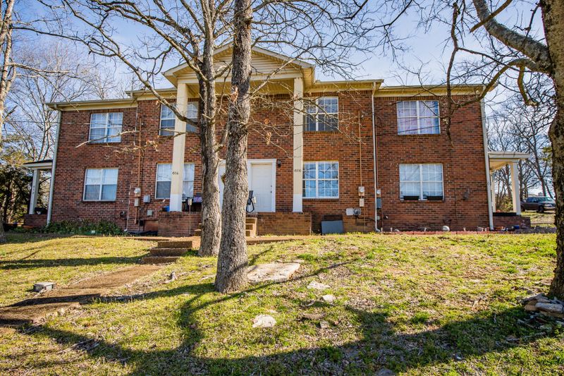 612 Castlegate Dr, Nashville, TN 37217