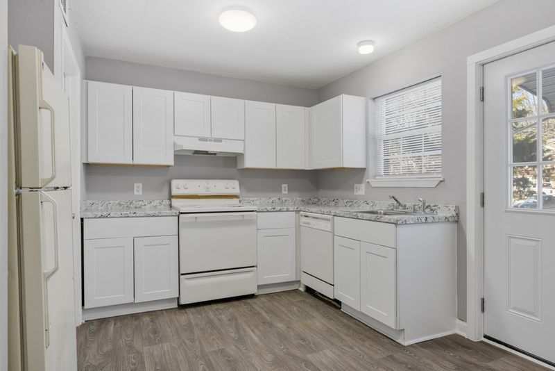 612 Castlegate Dr, Nashville, TN 37217
