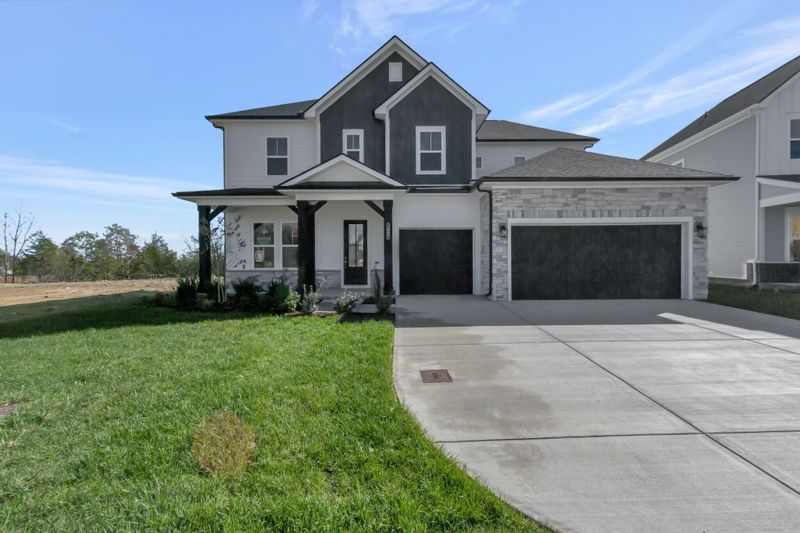 1047 Inez Dr, Smyrna, TN 37167