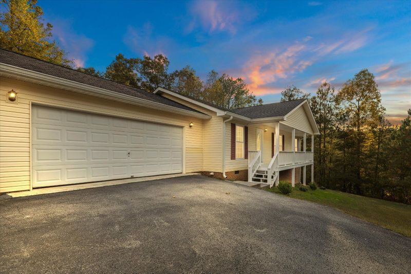 323 W Rogers Rd, La Fayette, GA 30728