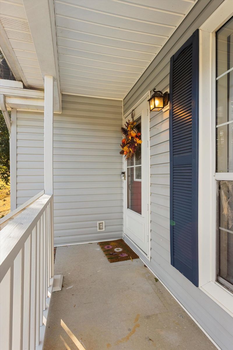 220 Leona Dr, Ringgold, GA 30736