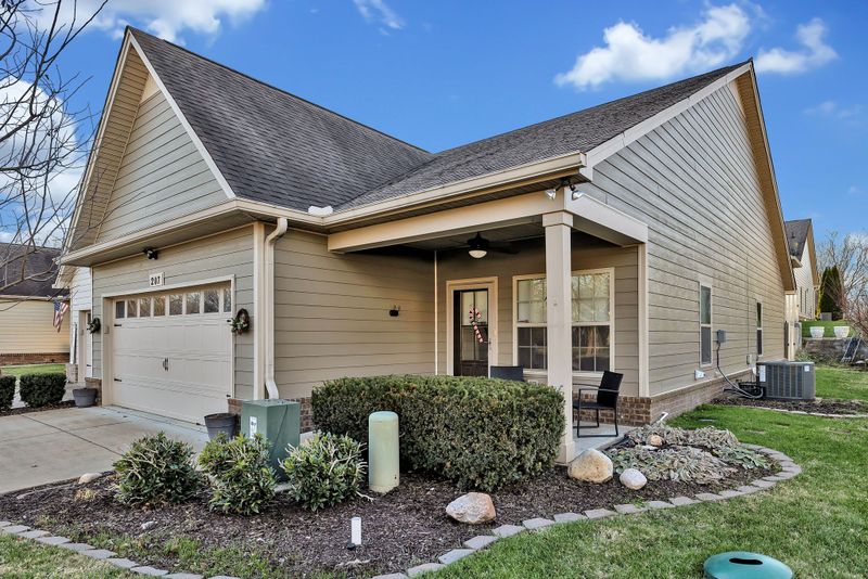 207 Dalton Ct, Spring Hill, TN 37174