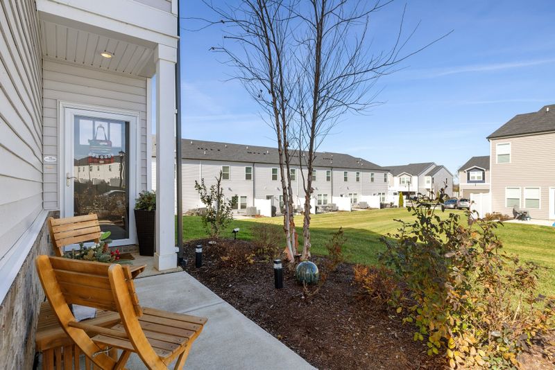 1823 Canton Ct, Lebanon, TN 37087