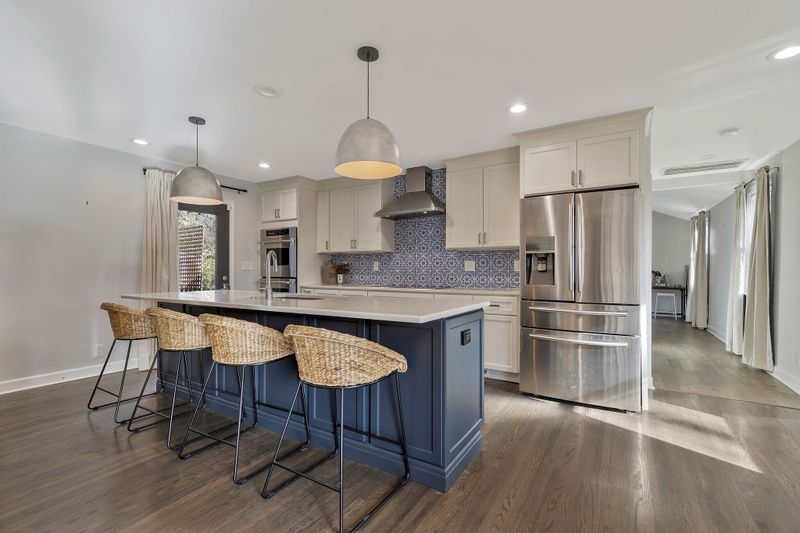 542 Elaine Dr, Nashville, TN 37211
