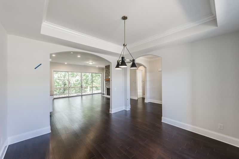 728 Summit Oaks Ct, Nashville, TN 37221
