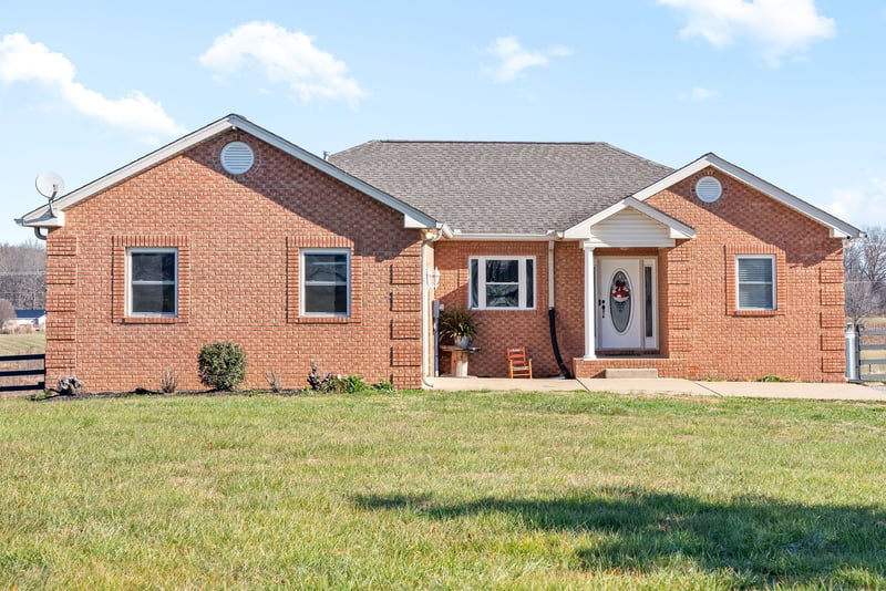 2488 Old Washington Rd, Cedar Hill, TN 37032