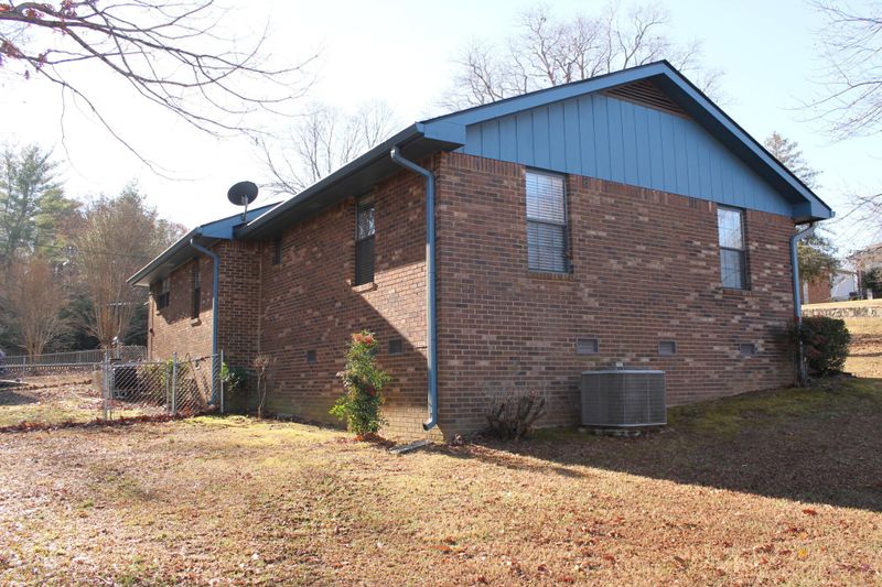 15 Mark Cir, Flintstone, GA 30725