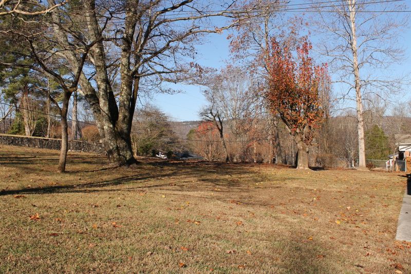 15 Mark Cir, Flintstone, GA 30725