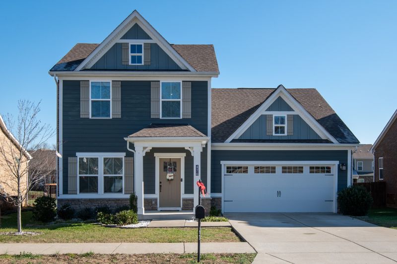 476 Goodman Dr, Gallatin, TN 37066