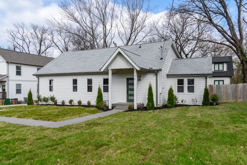 915A Cahal Ave, Nashville, TN 37206