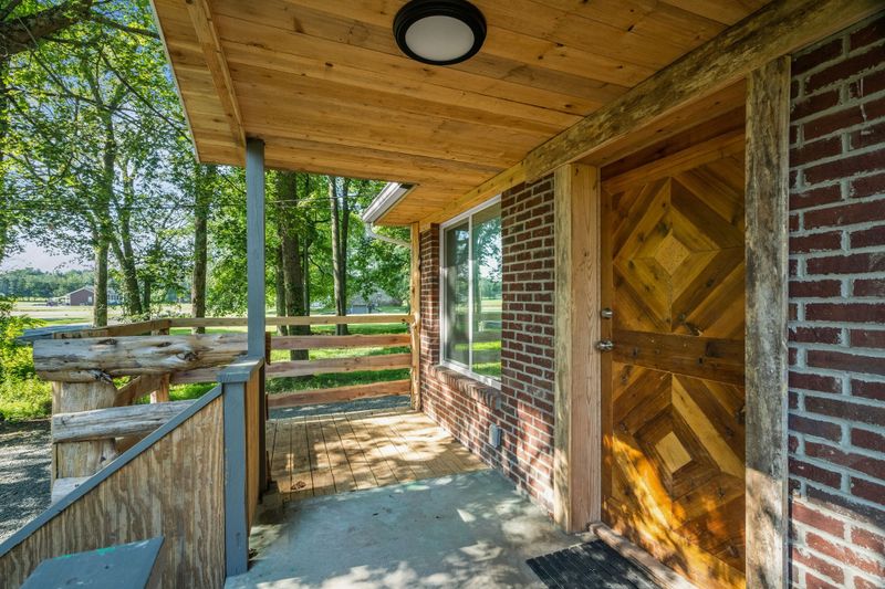 935 Mccurdy Rd, White House, TN 37188