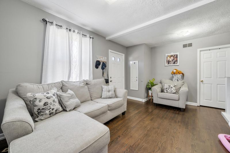 532 Raleigh Dr, Hermitage, TN 37076