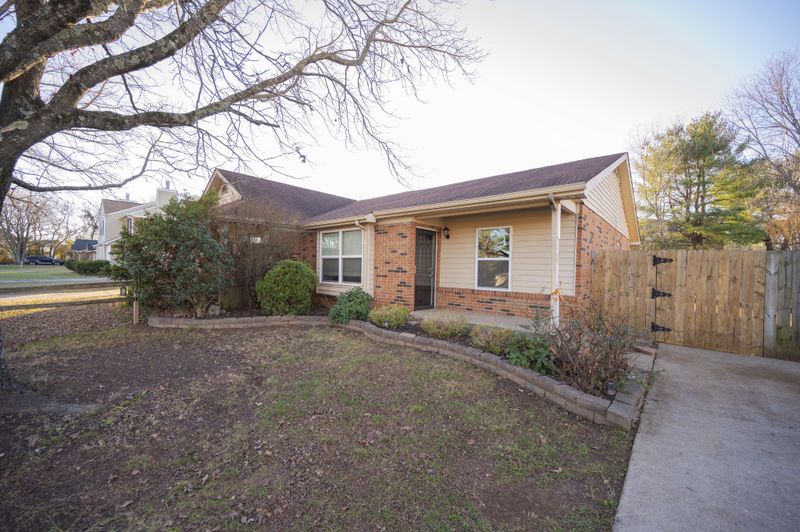 2573 Exeter Dr, Murfreesboro, TN 37130