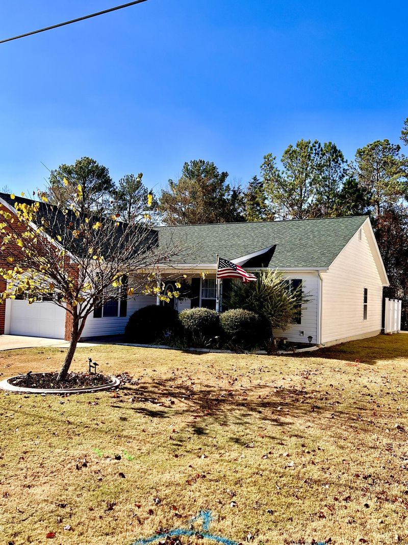 64 Yellow Brick Rd, Rossville, GA 30741