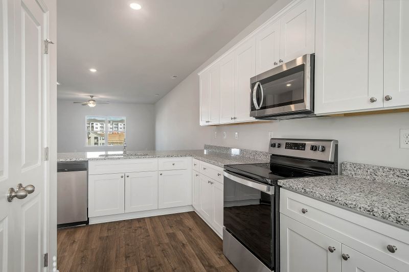 111 Harvest Cir, Dickson, TN 37055