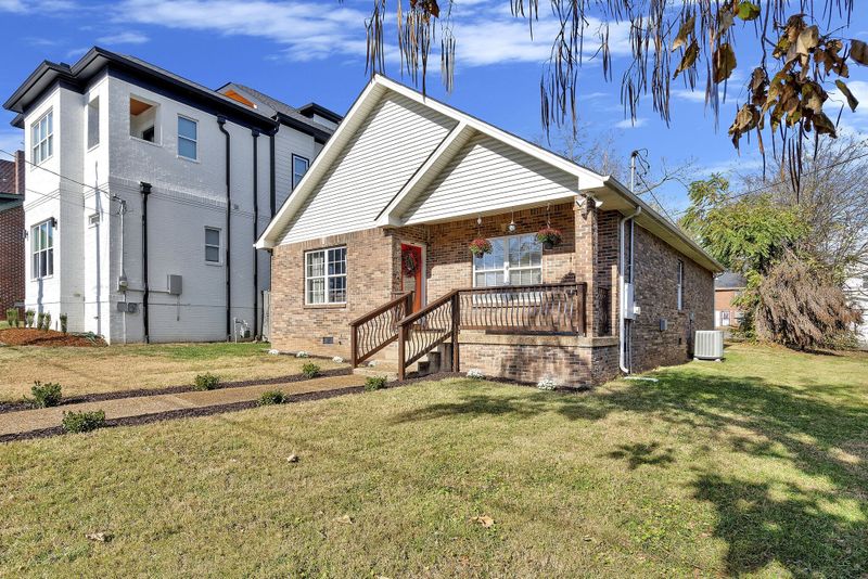 1030 Scovel St, Nashville, TN 37208