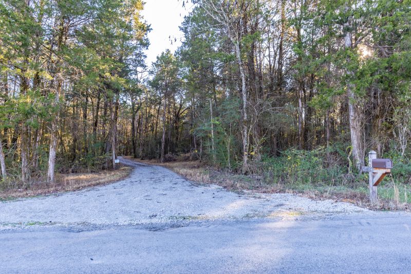 2C Gillespie Ln, Columbia, TN 38401