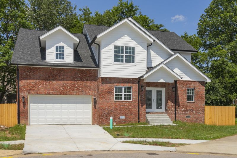708 Keeton Ct, Old Hickory, TN 37138