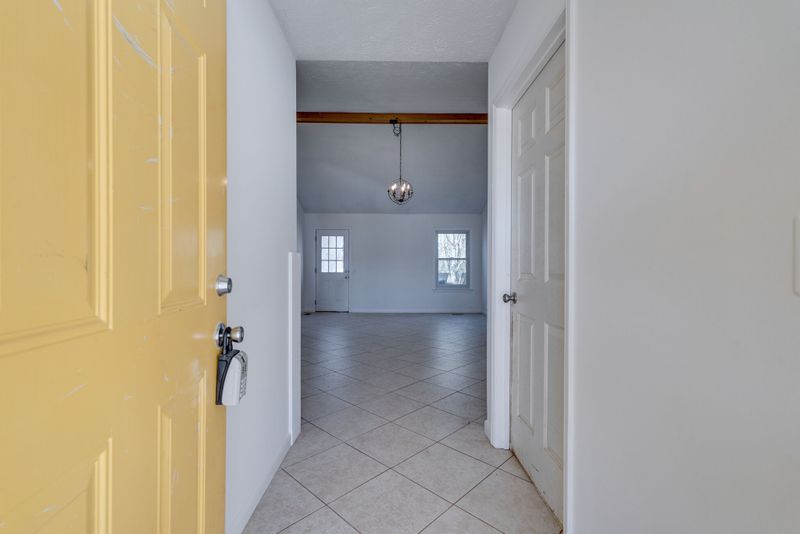 4877 Peppertree Dr, Antioch, TN 37013