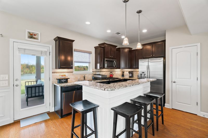 4245 Longfellow Dr, Nashville, TN 37214