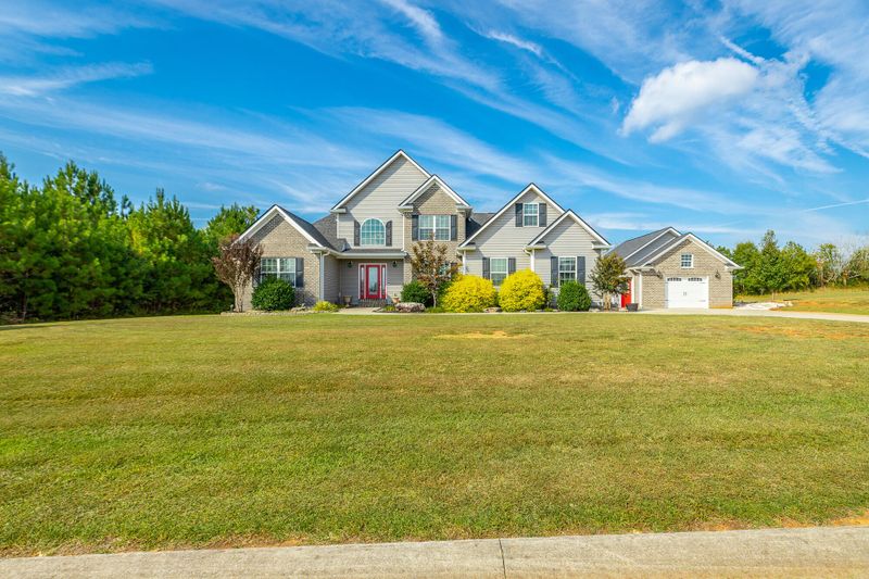 190 Farm View Cir, Rock Spring, GA 30739