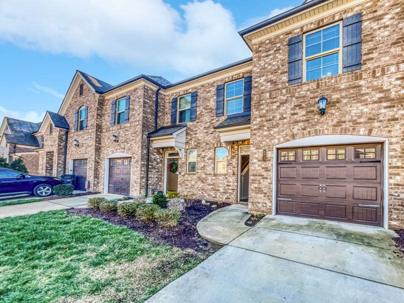 2817 Haversack Cir, Murfreesboro, TN 37128