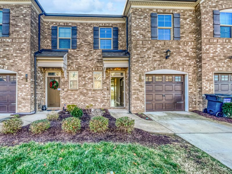2817 Haversack Cir, Murfreesboro, TN 37128