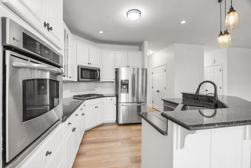 438 Logans Cir, Franklin, TN 37067