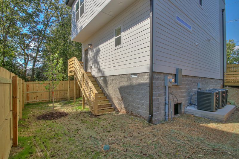 1505 Clay St #A, Nashville, TN 37208