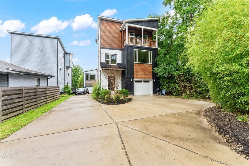 94 Creighton Ave, Nashville, TN 37206