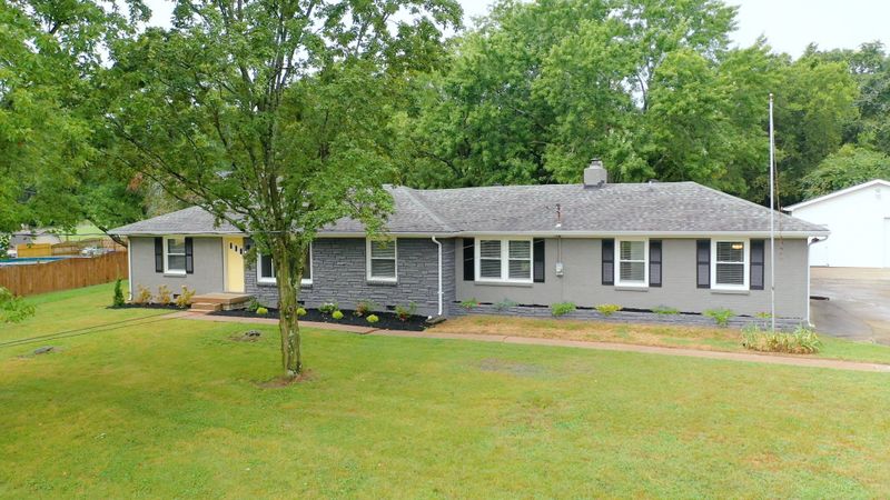 130 Rhine Dr, Madison, TN 37115
