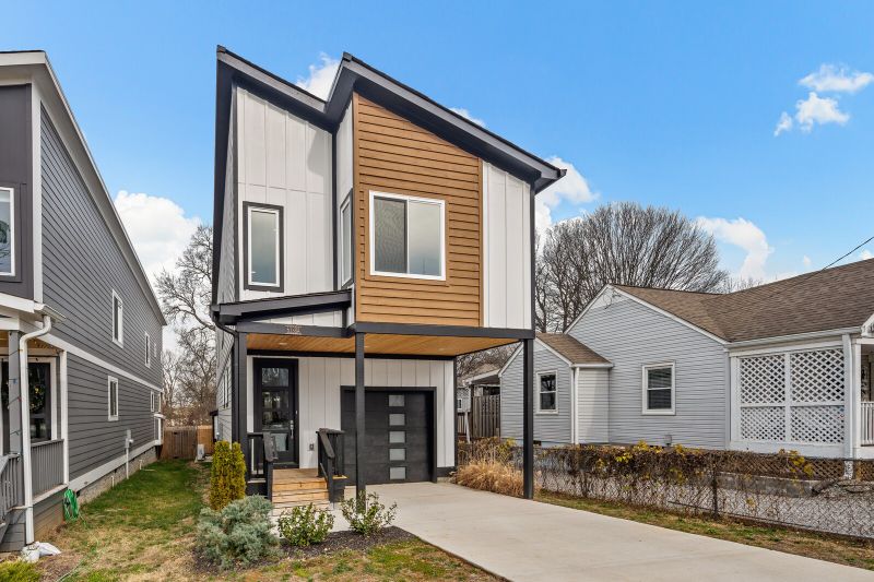 6338 Alamo Pl #A, Nashville, TN 37209