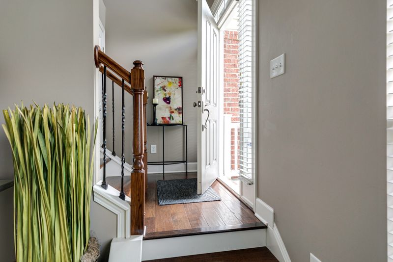 4706 Brighton Village Dr, Nashville, TN 37211