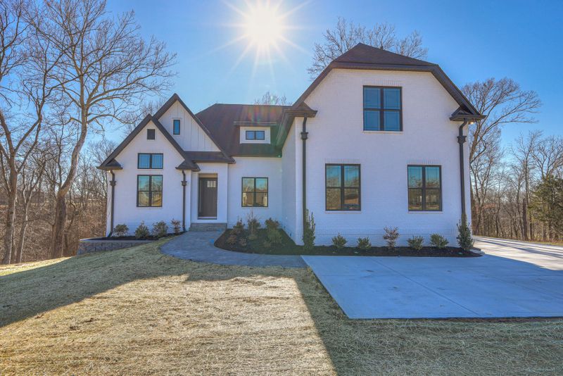 1027 Emerald Valley Dr, Castalian Springs, TN 37031