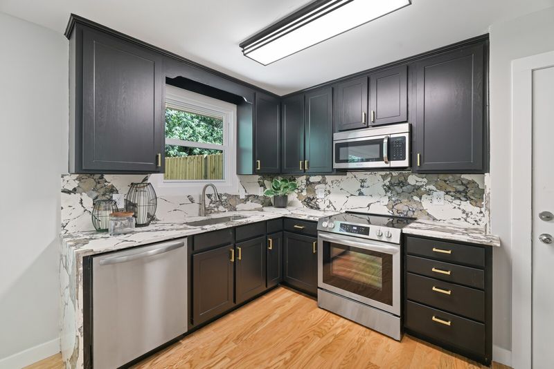 5735 Knob Rd #A, Nashville, TN 37209