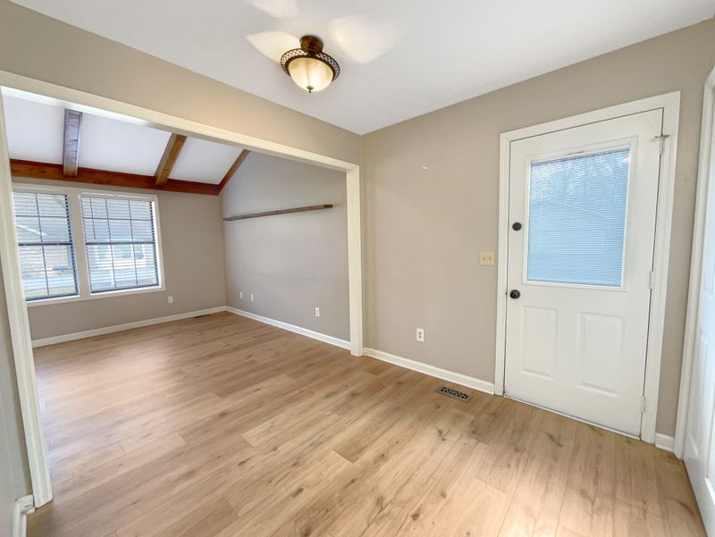 1008 Hollis Ln, White House, TN 37188