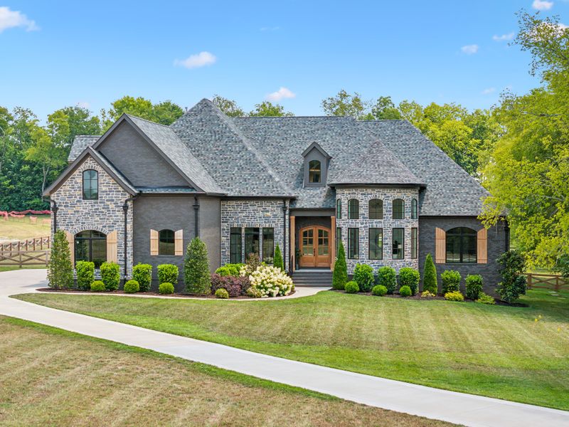 2622 Clayton Arnold Rd, Thompsons Station, TN 37179