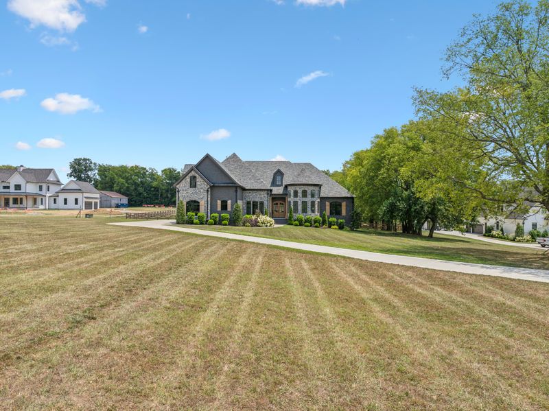2622 Clayton Arnold Rd, Thompsons Station, TN 37179