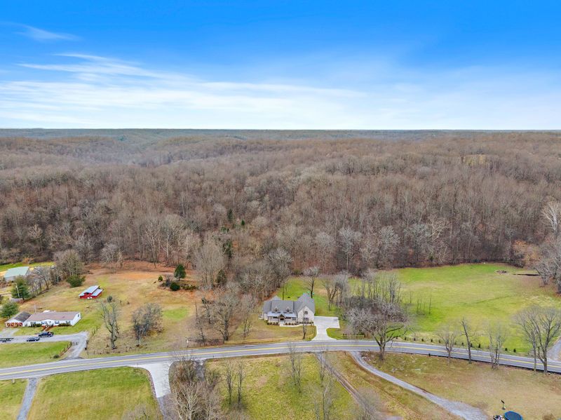 2761 Hwy 25 W, Cottontown, TN 37048