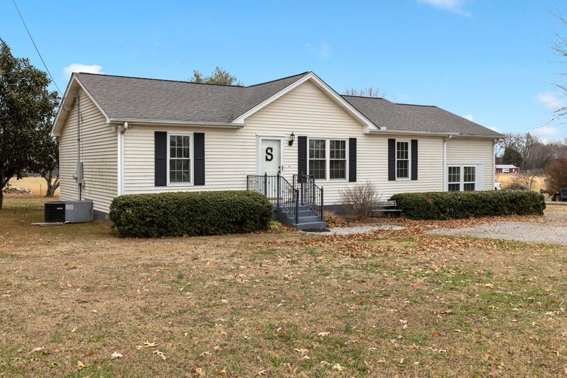6106 Cook Rd, Orlinda, TN 37141