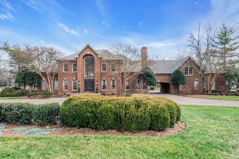 10 Castlewood Ct, Nashville, TN 37215